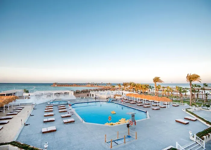 Family Hotel: Meraki Resort - Adults Only